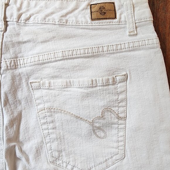 Bandolino White Jean Shorts Size 8 - Picture 12 of 13
